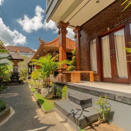 Pondok Lulik Homestay Canggu Екстериор снимка