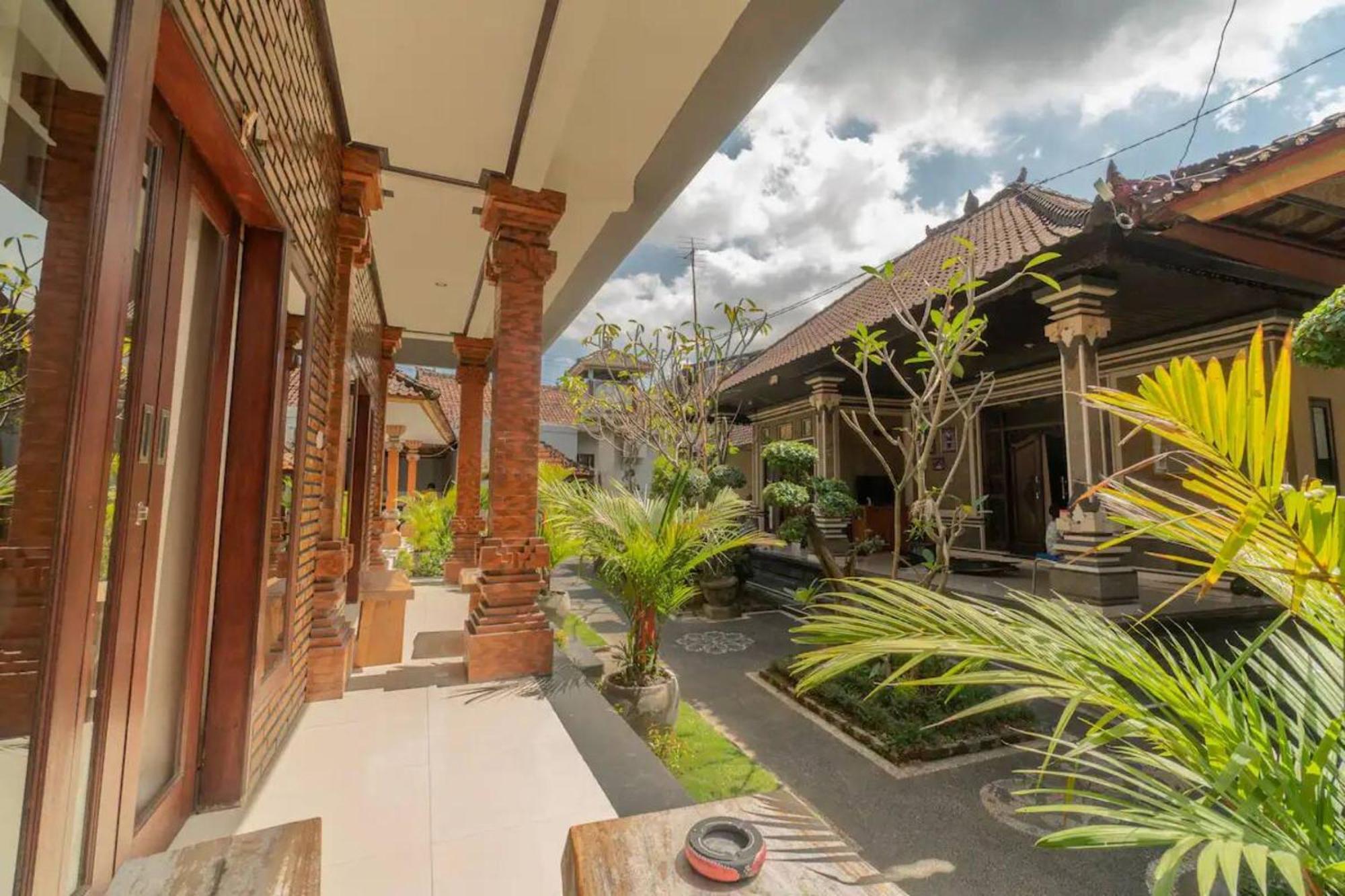Pondok Lulik Homestay Canggu Екстериор снимка