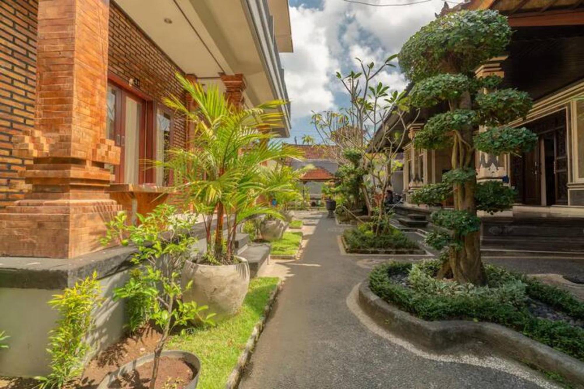 Pondok Lulik Homestay Canggu Екстериор снимка