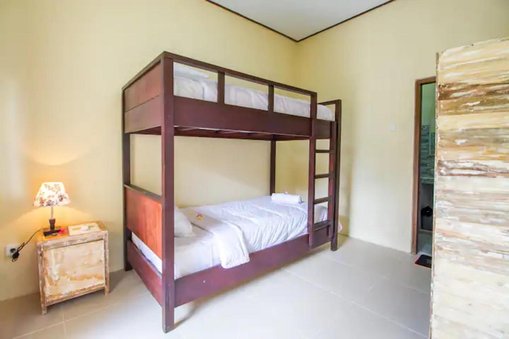 Pondok Lulik Homestay Canggu Екстериор снимка
