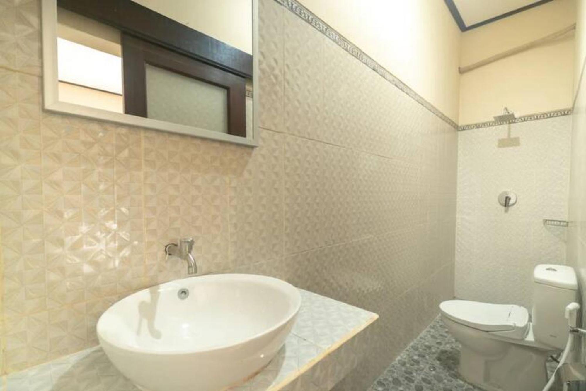 Pondok Lulik Homestay Canggu Екстериор снимка
