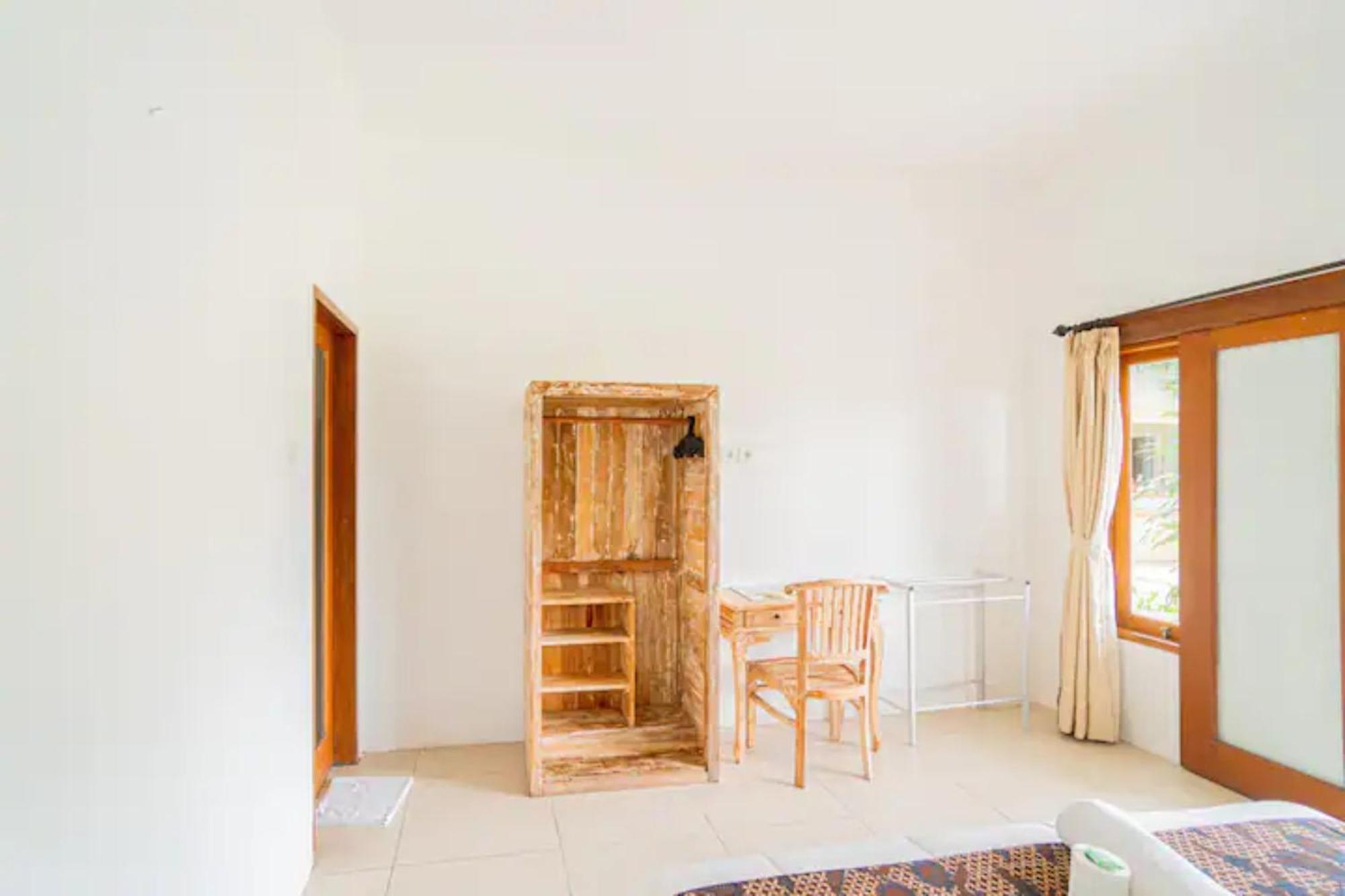 Pondok Lulik Homestay Canggu Екстериор снимка