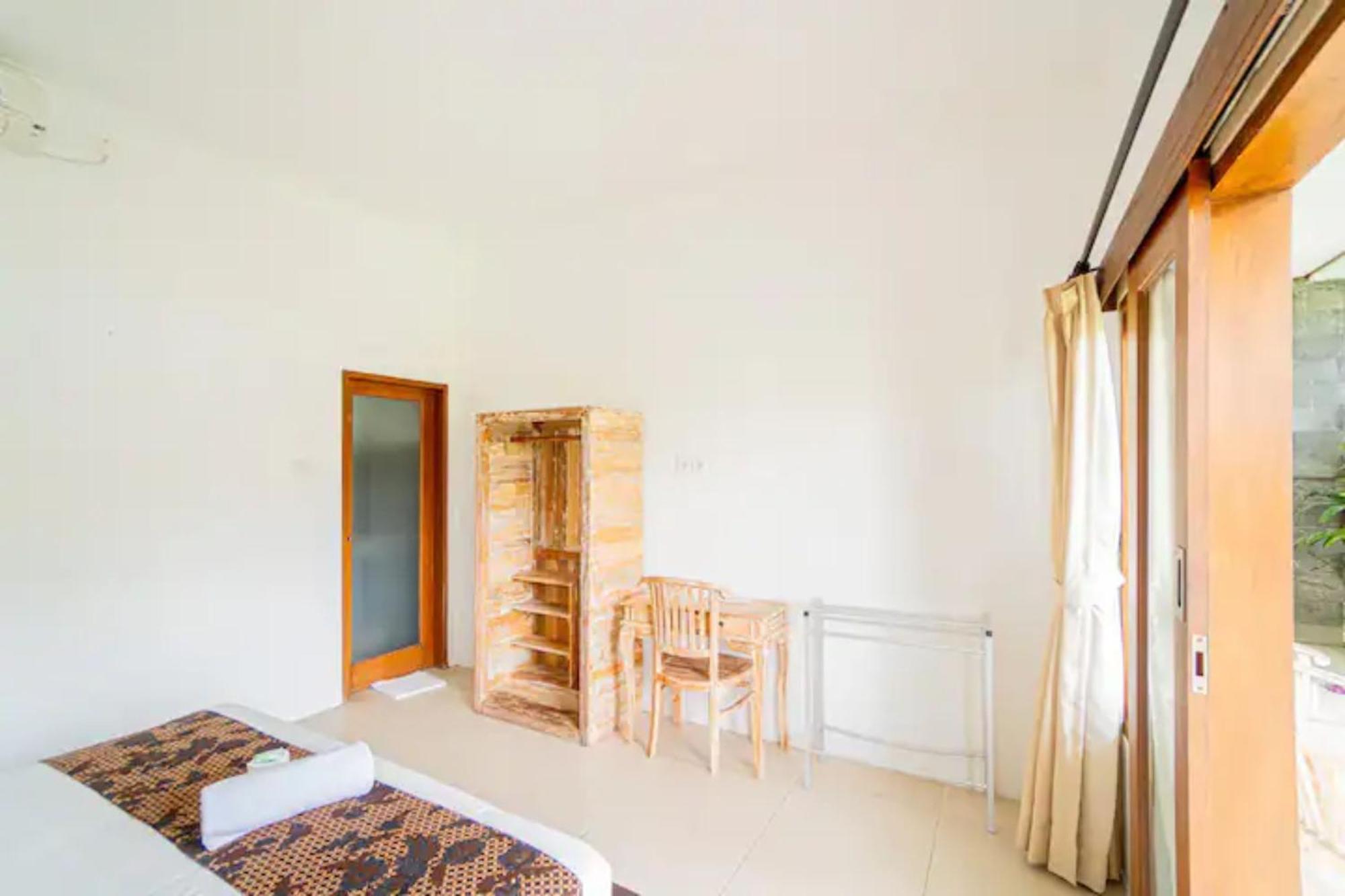 Pondok Lulik Homestay Canggu Екстериор снимка
